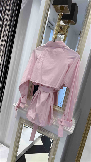 Pelerin Yaka Gömlek