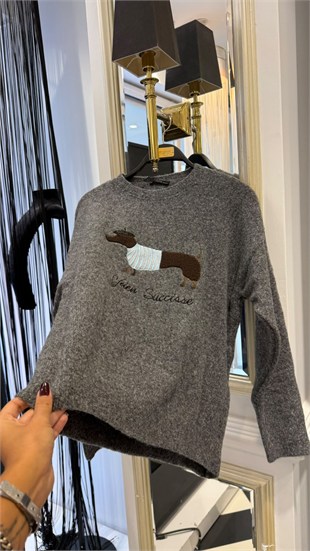 Köpek Figürlü Kazak