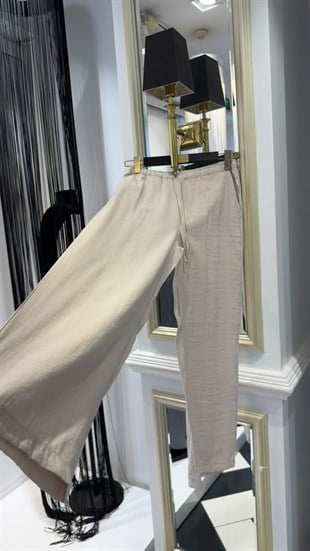 Çiçek İşlemeli Pantolonlu Takım