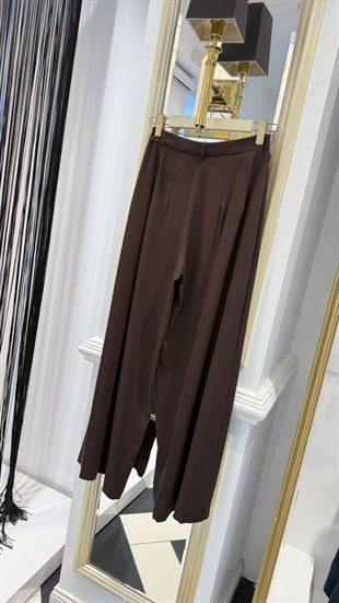 Ön Yırtmaç Detay Palazzo Pantolon