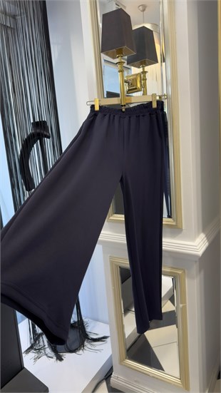 Kapşonlu Cepli Pantalonlu Takım