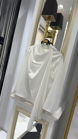 Anvelog Yaka Düğmeli Bluz