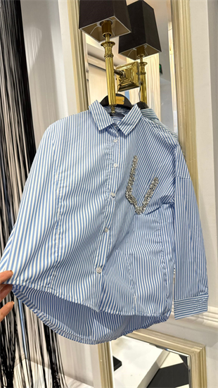 Ön Taş Detay Gömlek