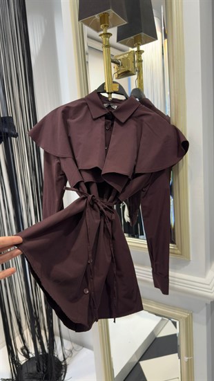 Volan Detay Bağcıklı Gömlek