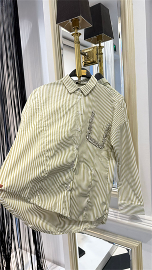 Ön Taş Detay Gömlek