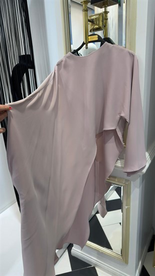 Asimetrik Kesim Pantolonlu Takım