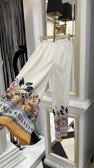 Ççiçek Desenli Takım