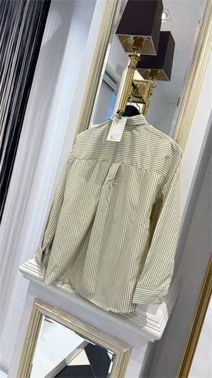 Ön Taş Detay Gömlek