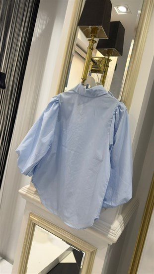 Çiçek Detay Boncuklu Gömlek