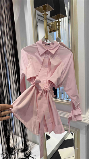 Pelerin Yaka Gömlek