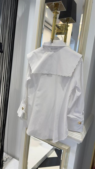 Yaka İşleme Detay Gömlek