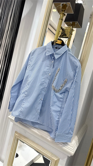 Ön Taş Detay Gömlek