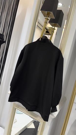 Kabartma Detay Fermuarlı Kap