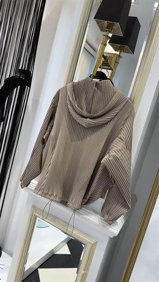 Kapüşonlu Piliseli Kap