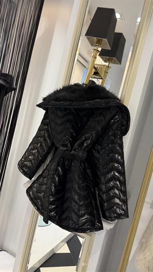 Kürk Yaka Kapitone Mont