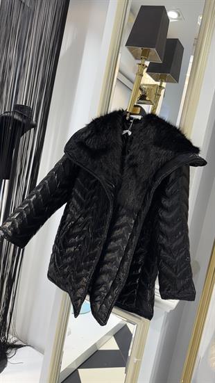 Kürk Yaka Kapitone Mont