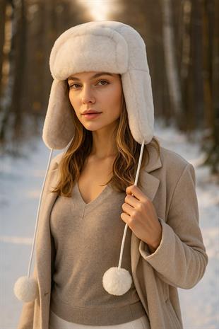 Kürklü Ponpon Bere