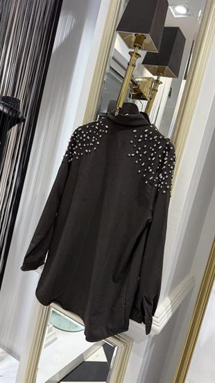 Omuzu Taşlı Gömlek