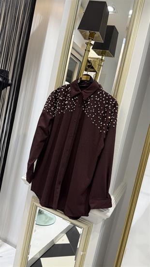 Omuzu Taşlı Gömlek