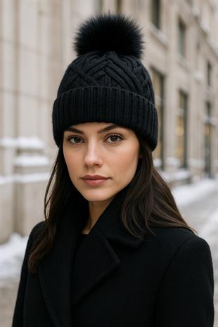 Ponponlu Örgü Desen Bere