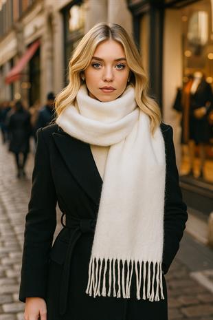 Püsküllü Yumuşak Doku Atkı