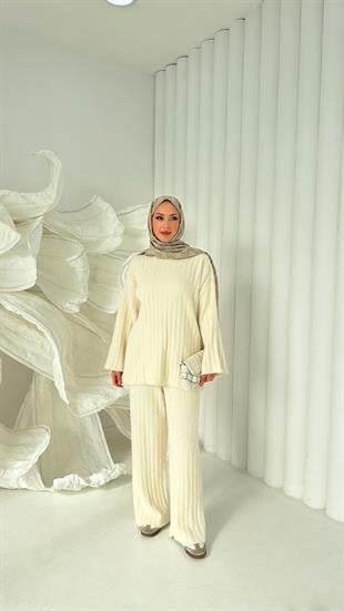 Triko Şeritli Takım