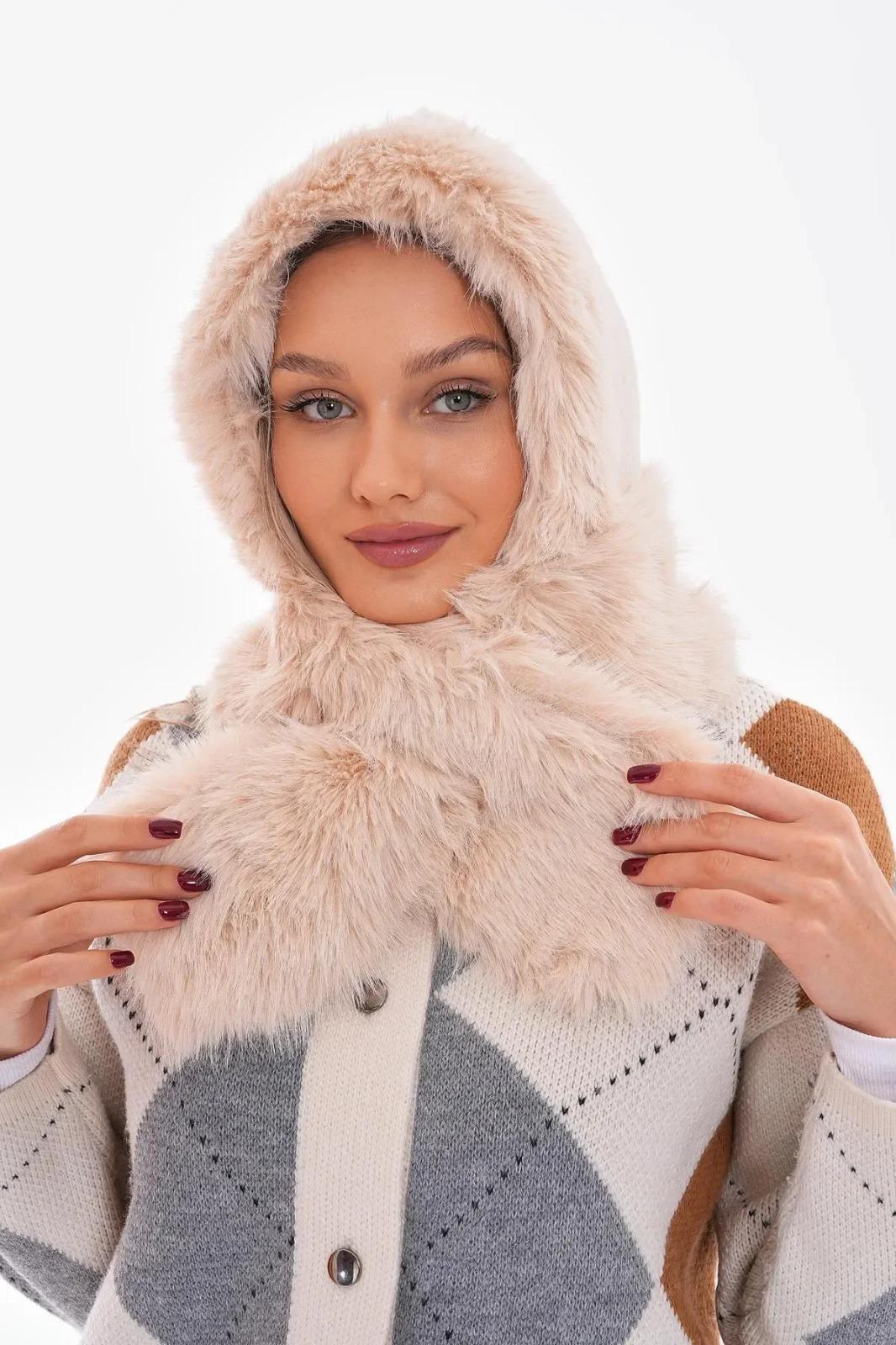 Kapüşonlu Kürk Boyunluk