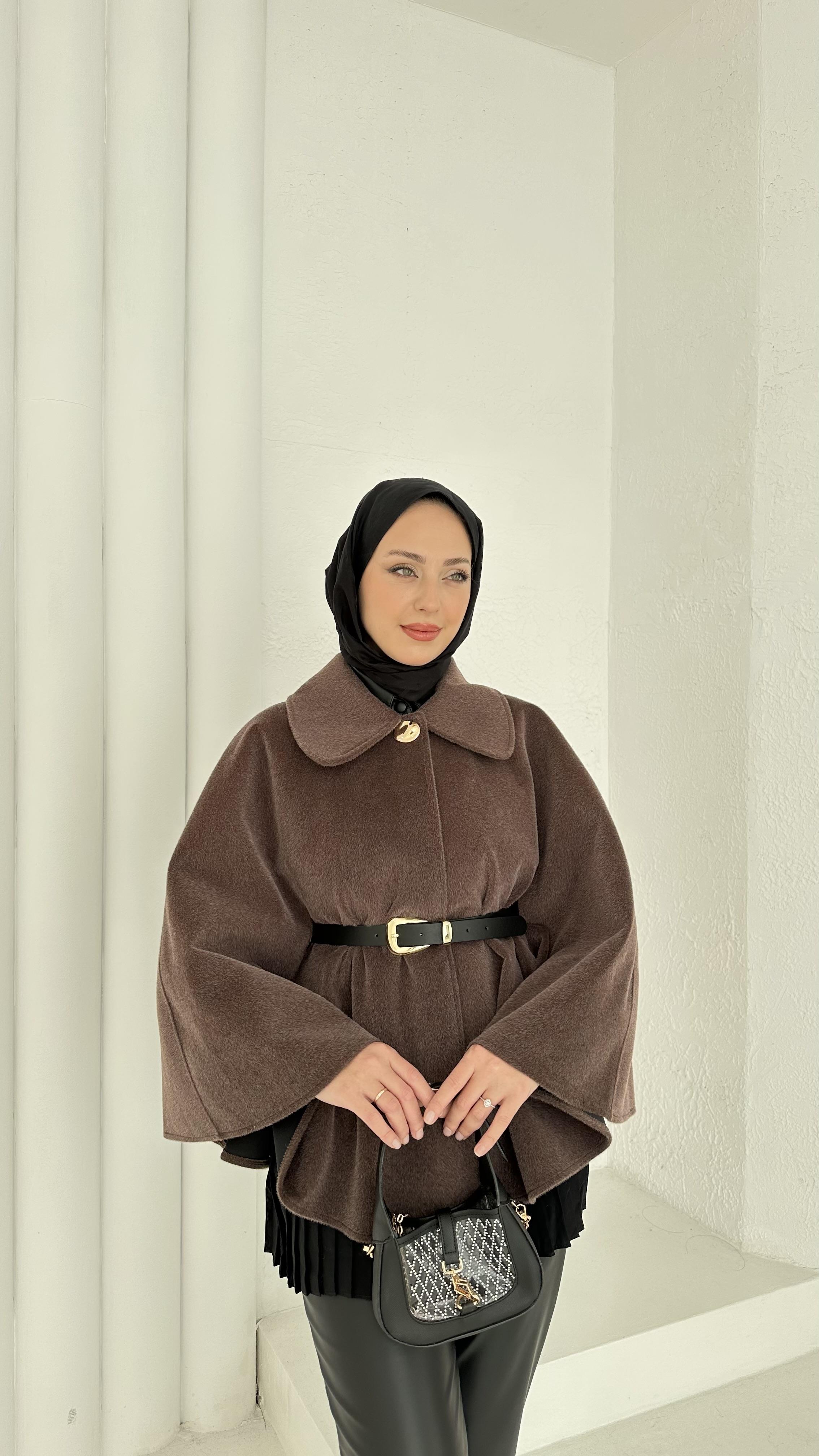 Kemerli Düğmeli Panço