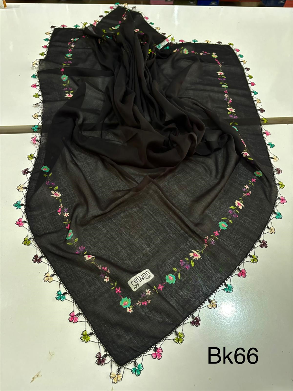 İğne Oyalı Yazma Bk66