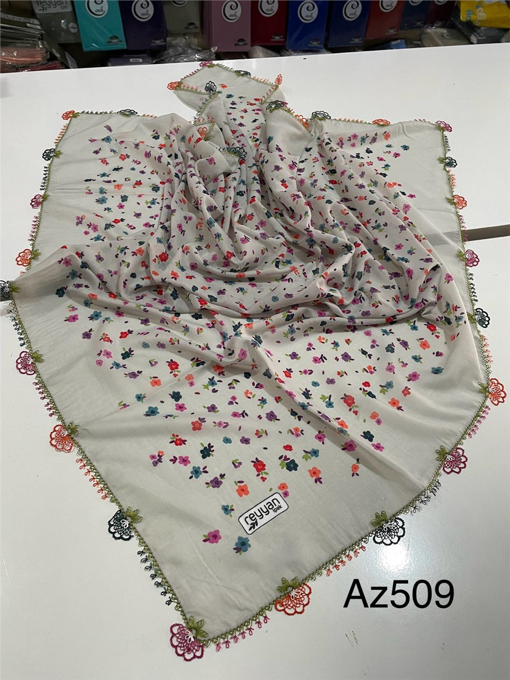 İğne Oyalı Yazma Az509