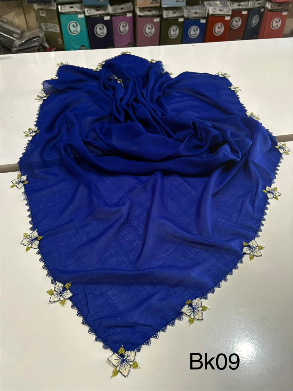 İğne Oyalı Yazma Bk09