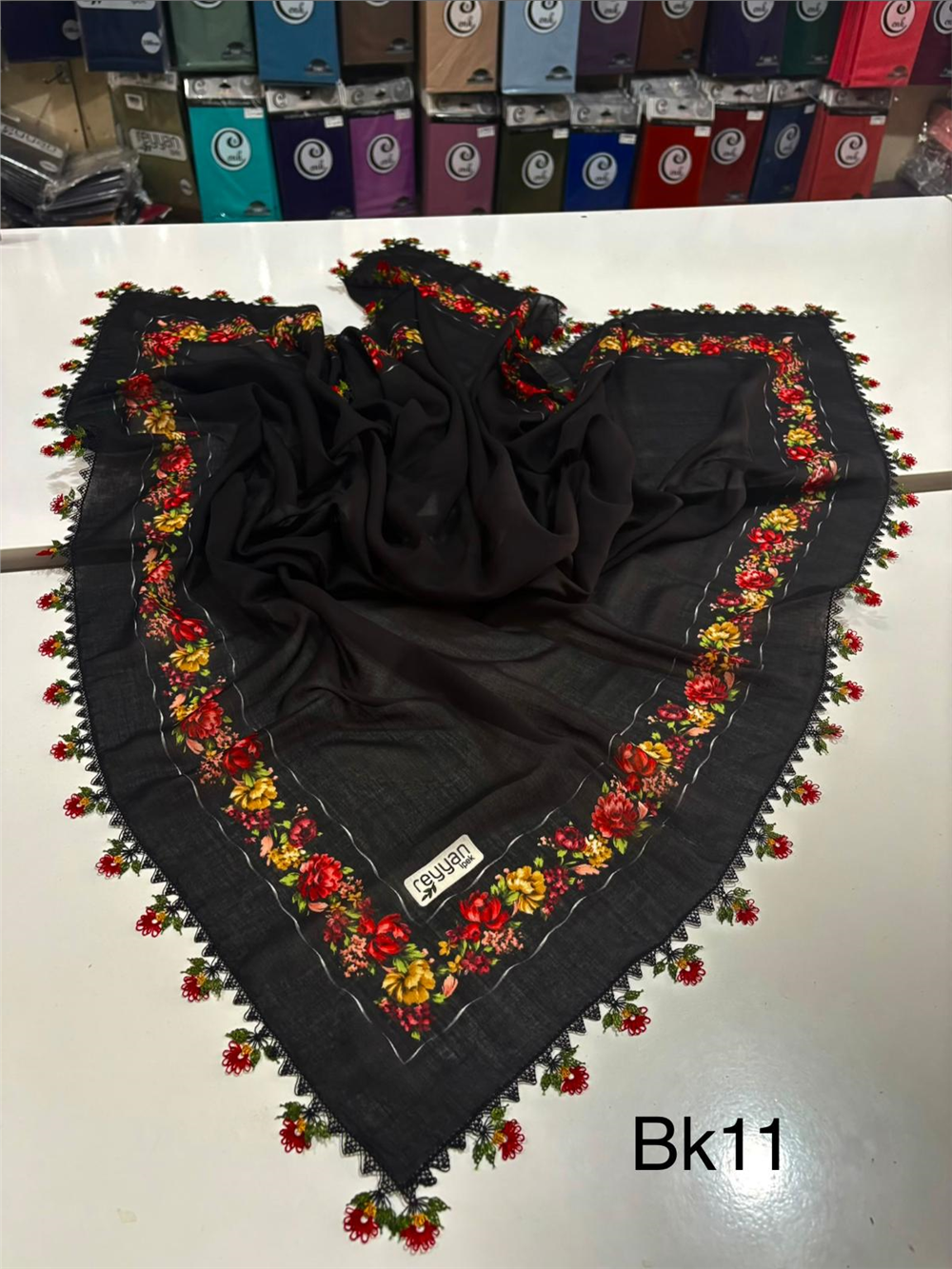 İğne Oyalı Yazma Bk11
