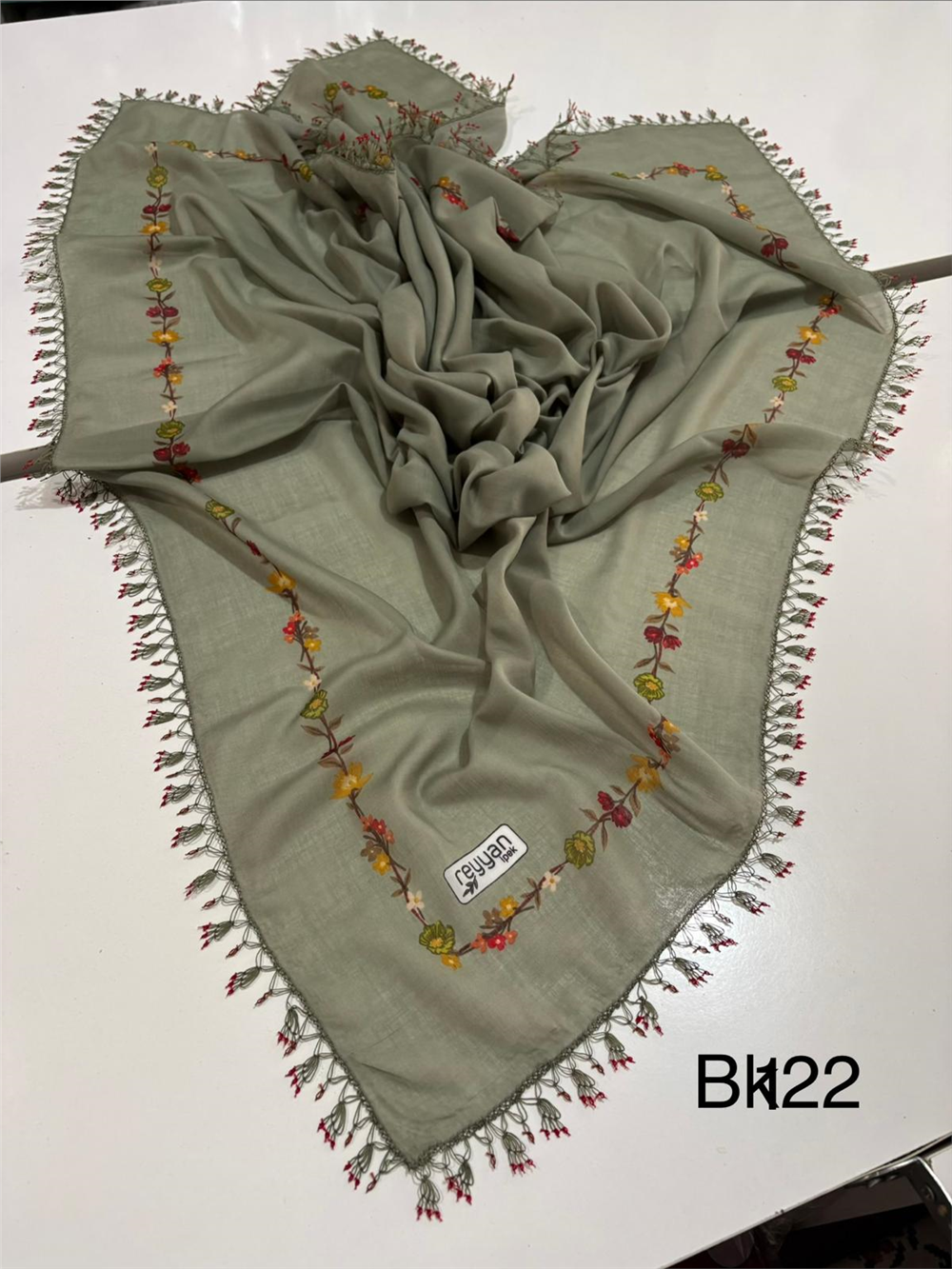 İğne Oyalı Yazma Bk122