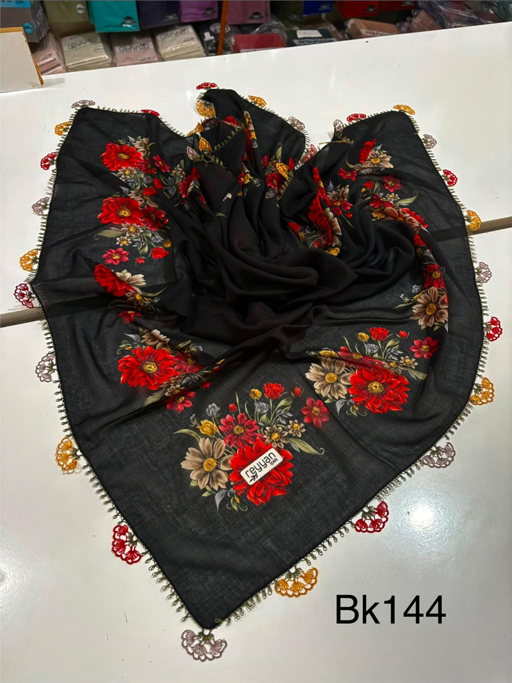 İğne Oyalı Yazma Bk144