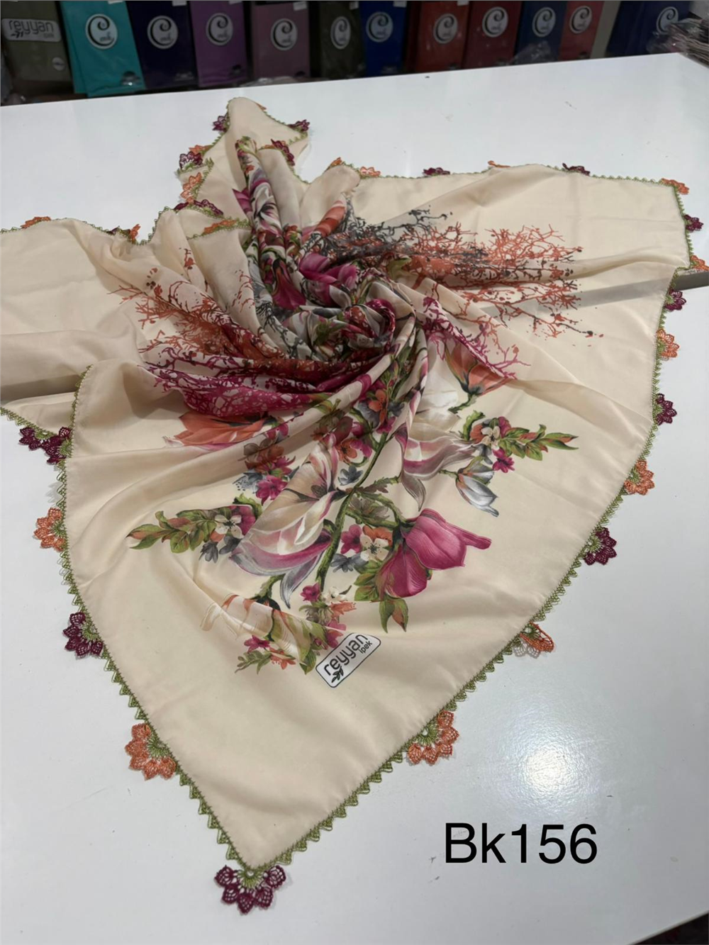 İğne Oyalı Yazma Bk156