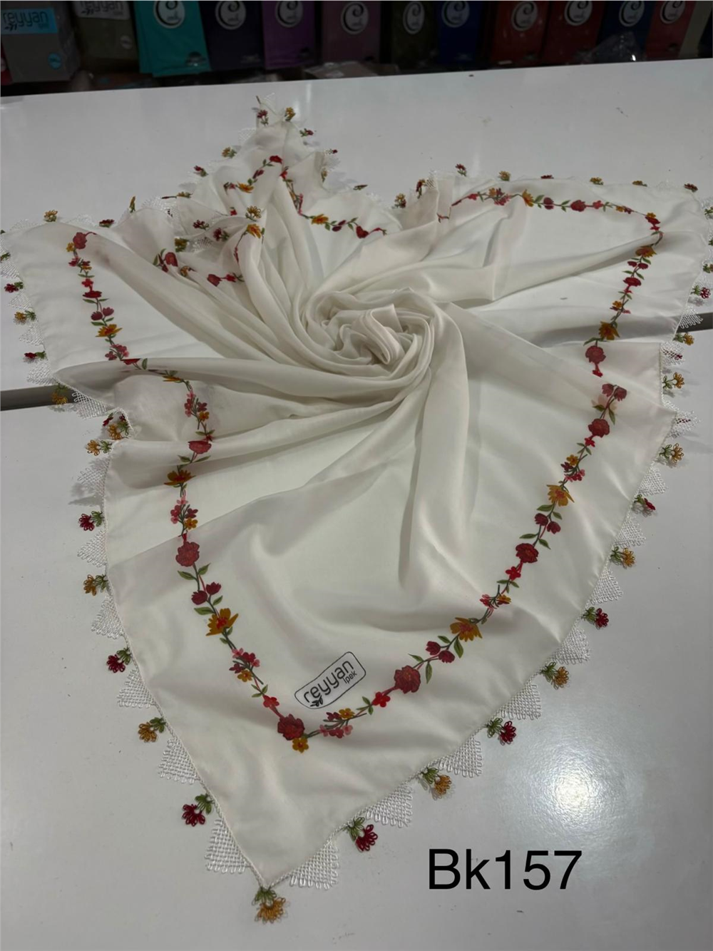 İğne Oyalı Yazma Bk157