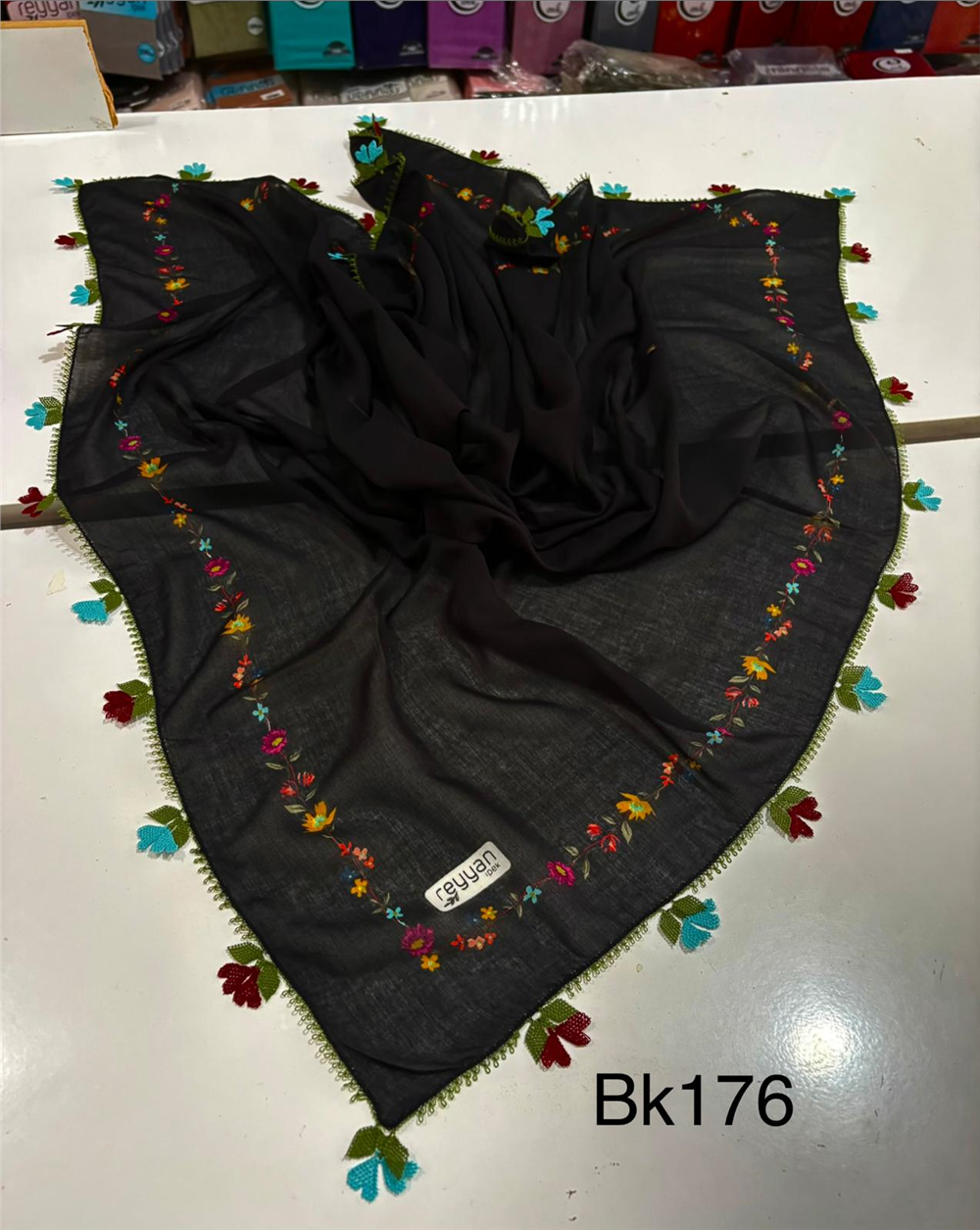 İğne Oyalı Yazma Bk176
