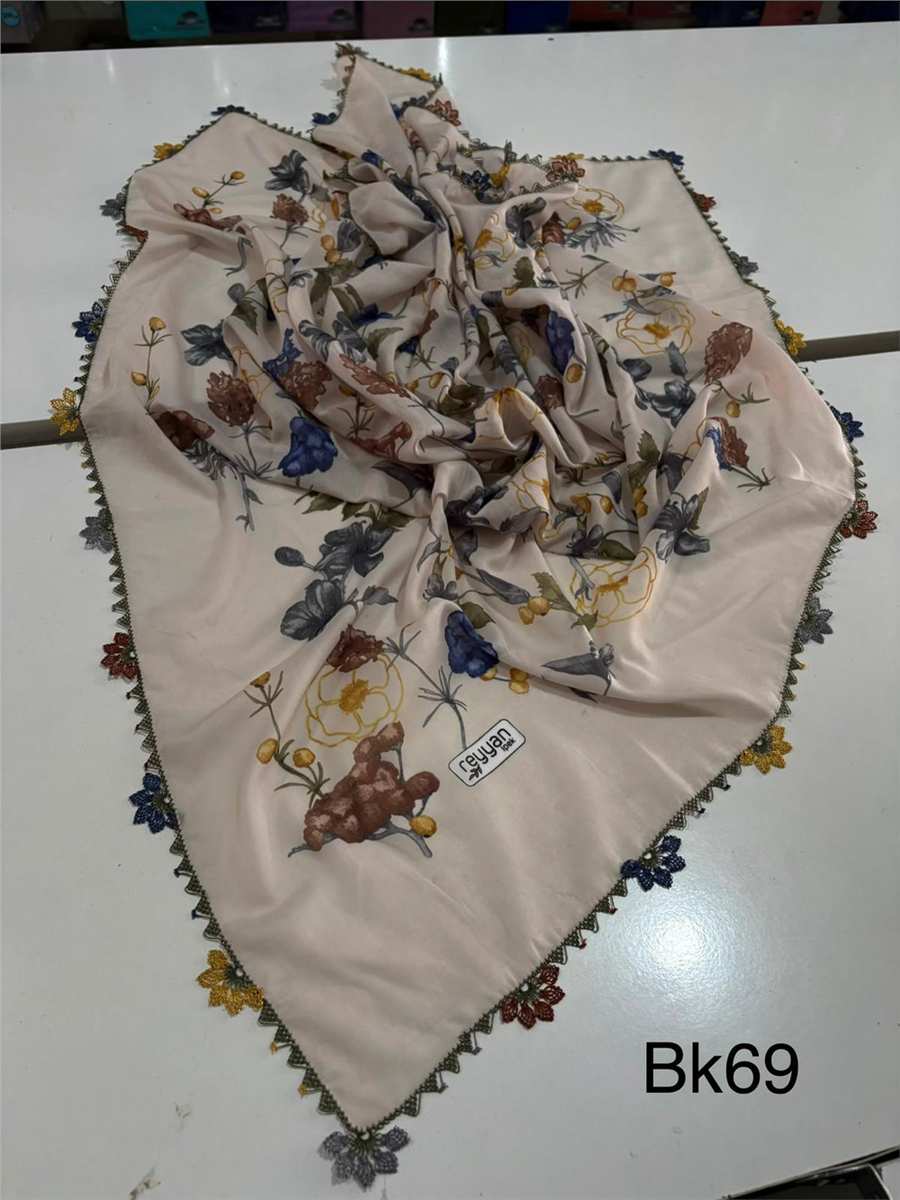 İğne Oyalı Yazma Bk69