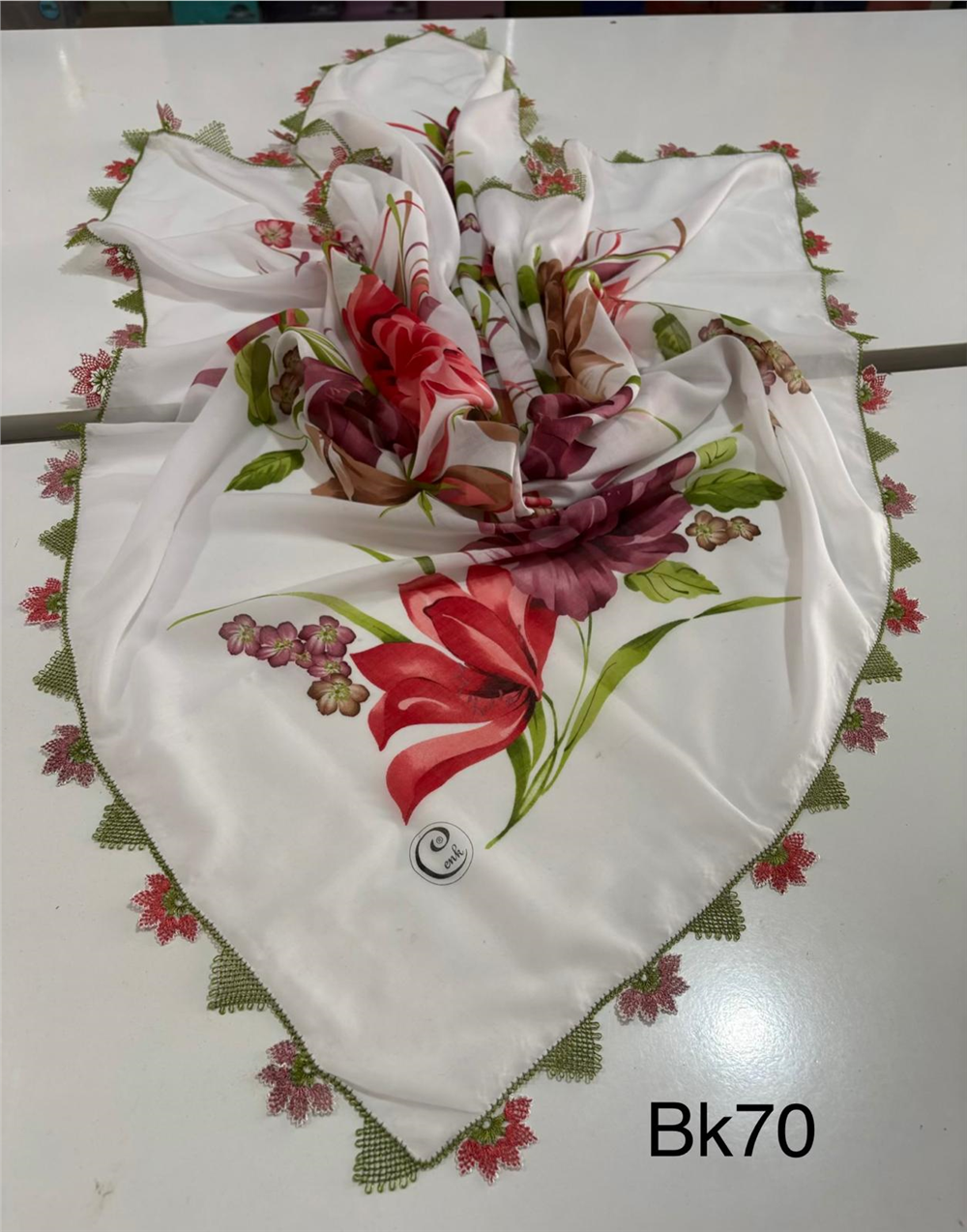 İğne Oyalı Yazma Bk70