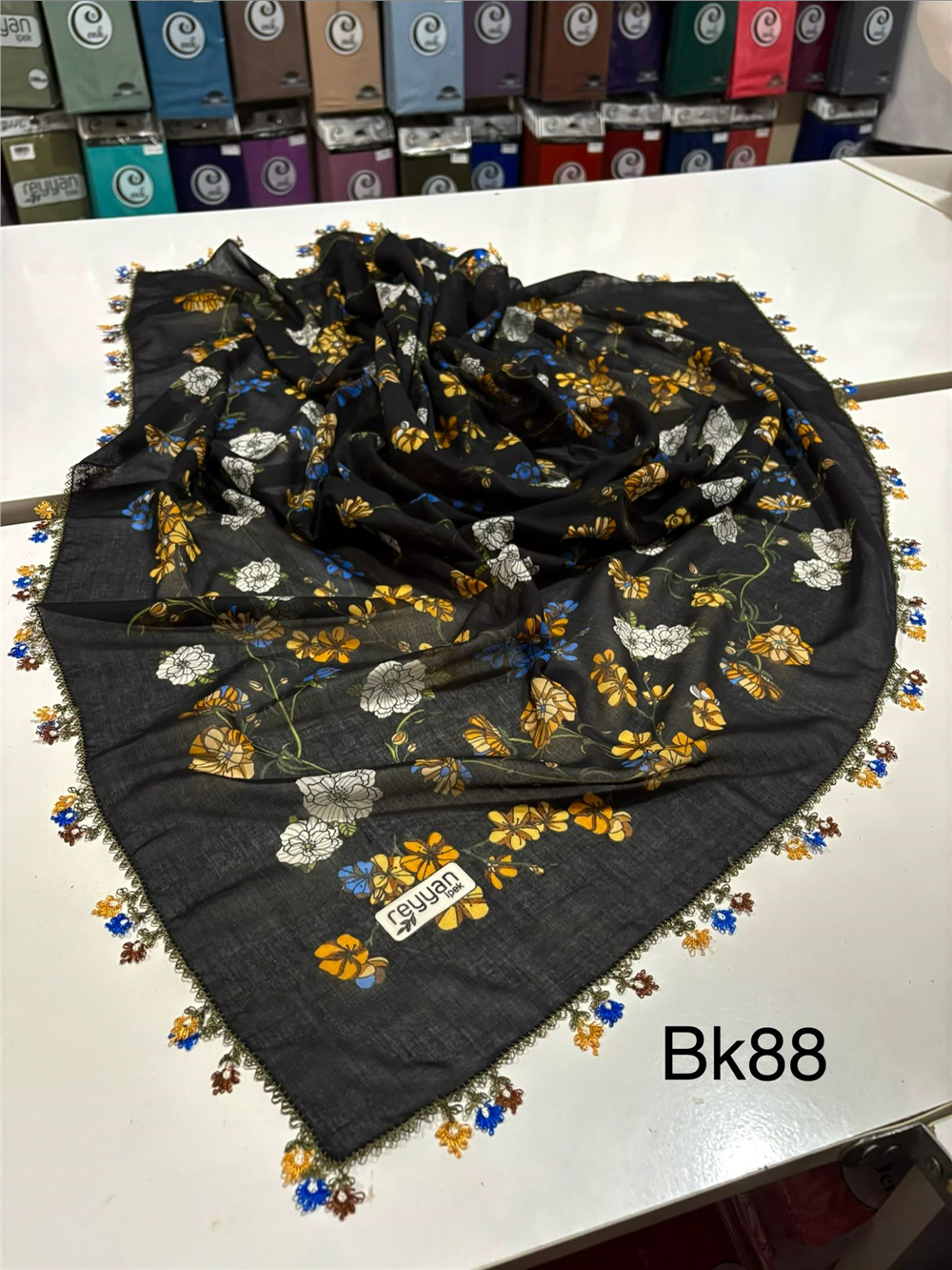 İğne Oyalı Yazma Bk88