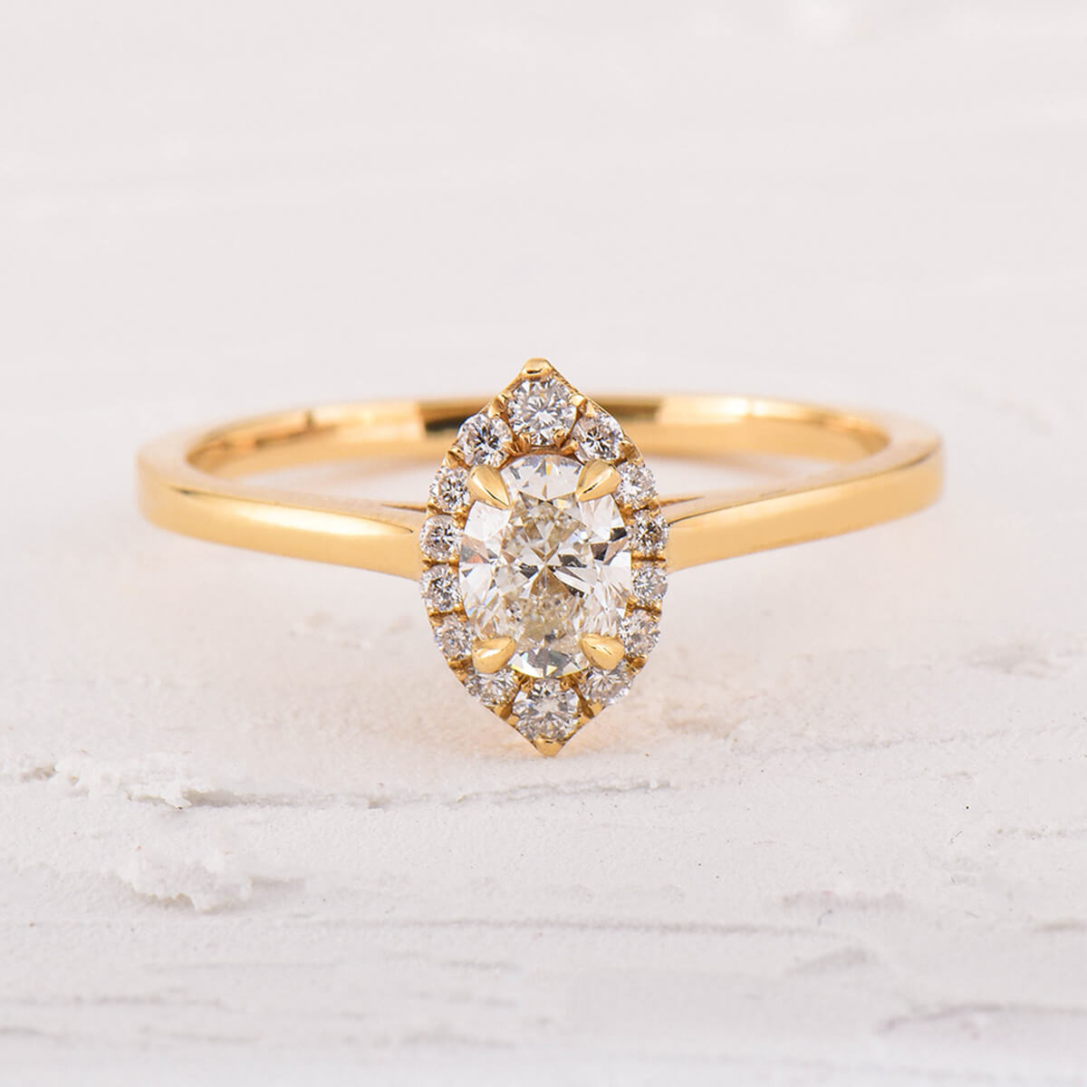 Alice Oval Solitaire Diamond Ring