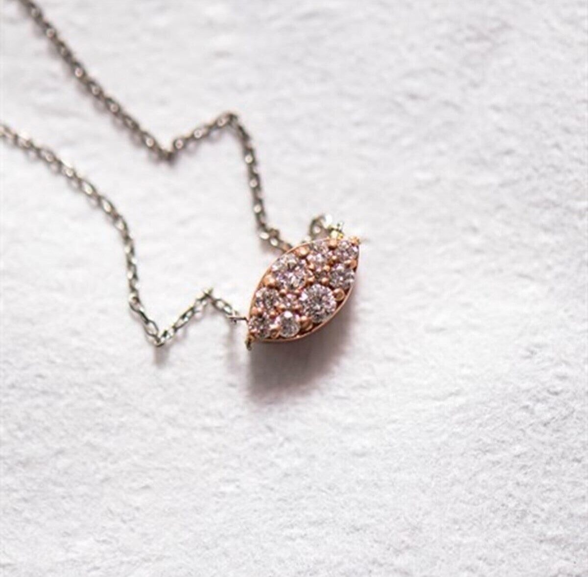 Le Petite 0,12 Karat Brilliant Pırlanta Markiz Kolye