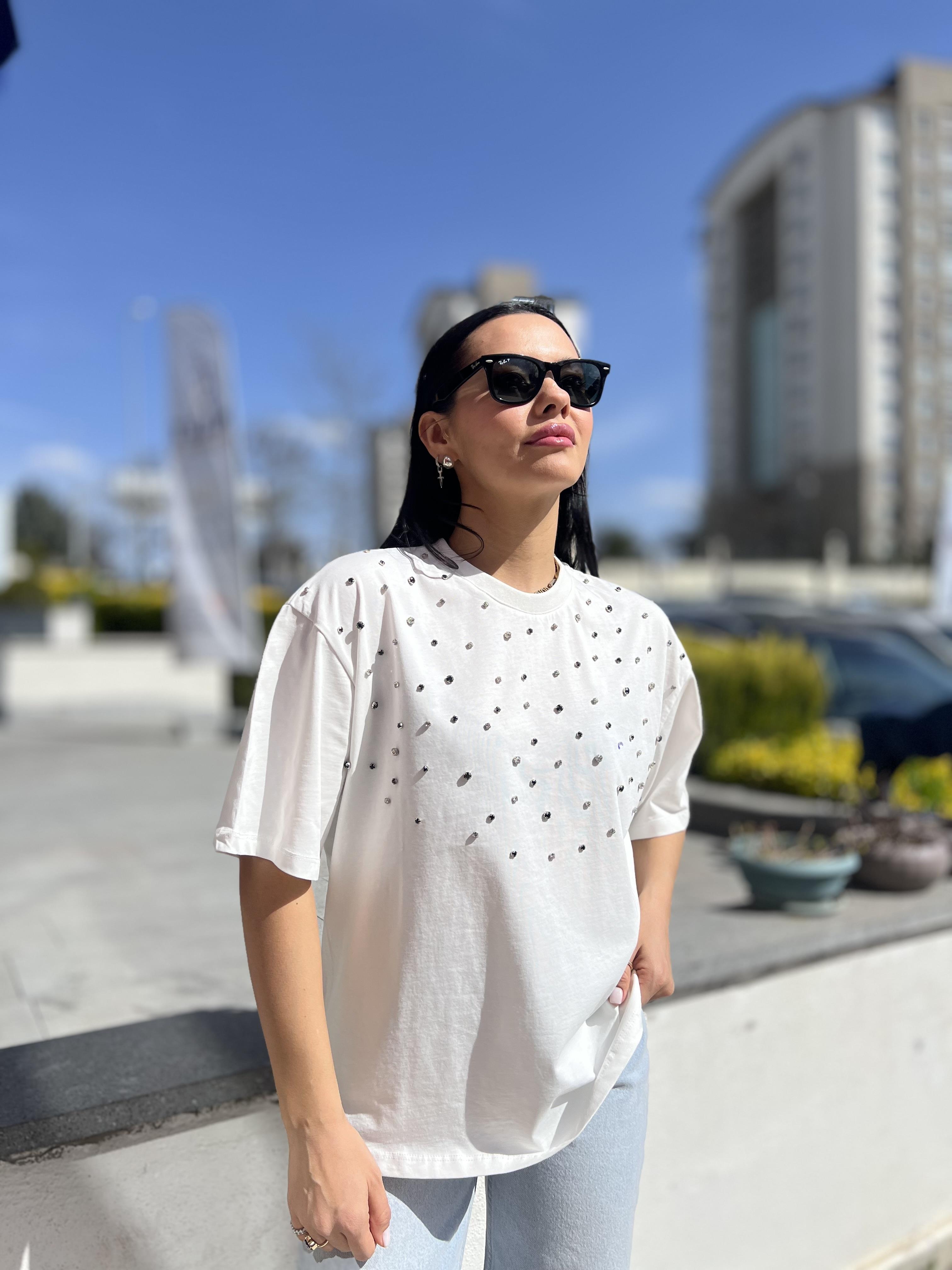 0037 ONU TASLI TSHIRT