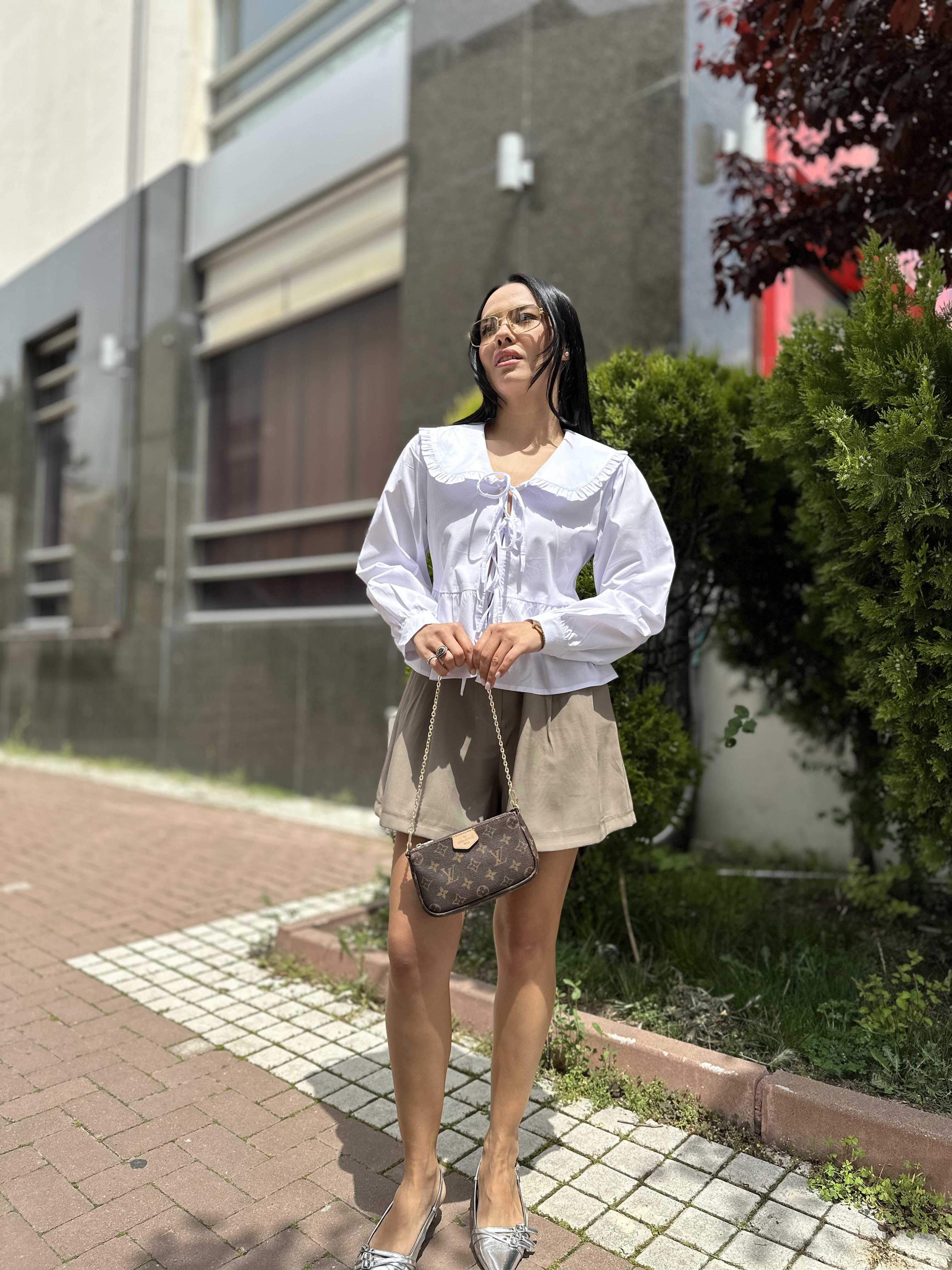 0091 GENIS YAKA BAGLAMALI GOMLEK