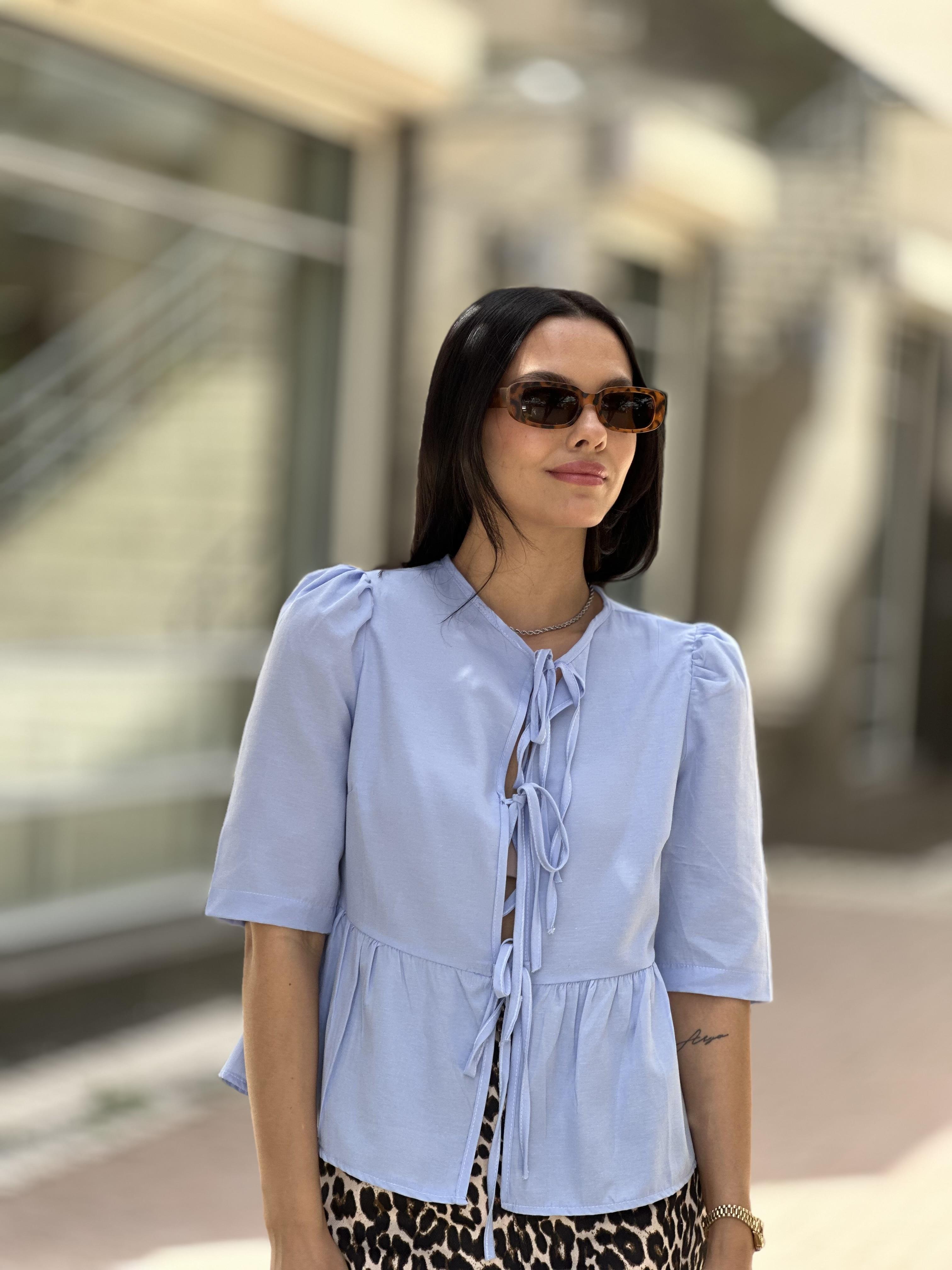 0094 YAKASI BAGLAMALI GOMLEK