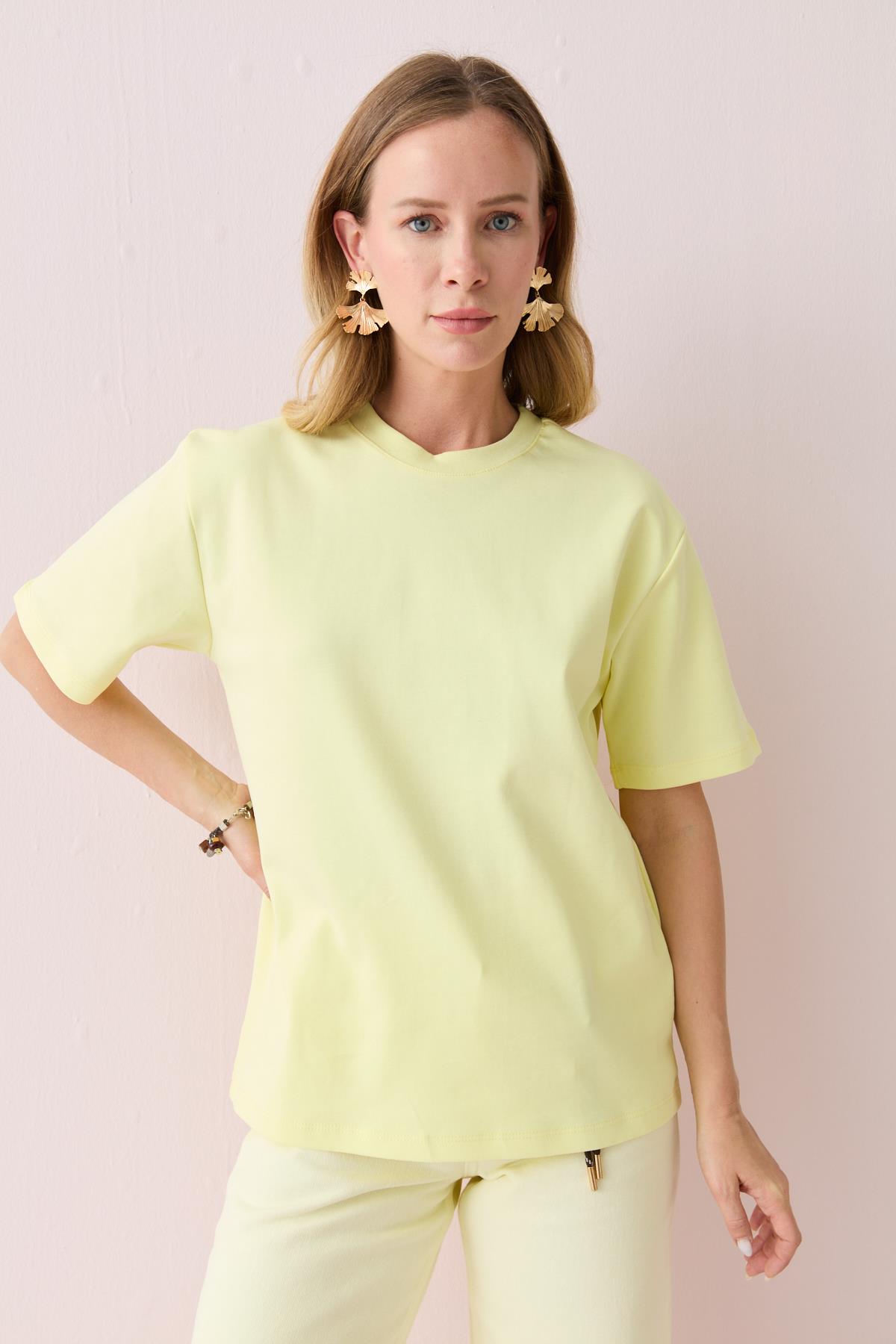 024650 BASIC TSHIRT