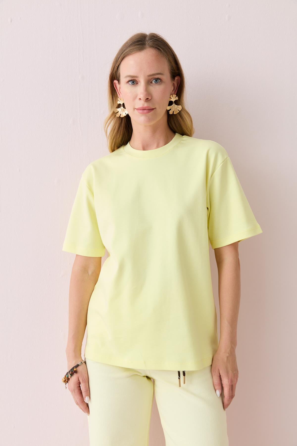 024650 BASIC TSHIRT