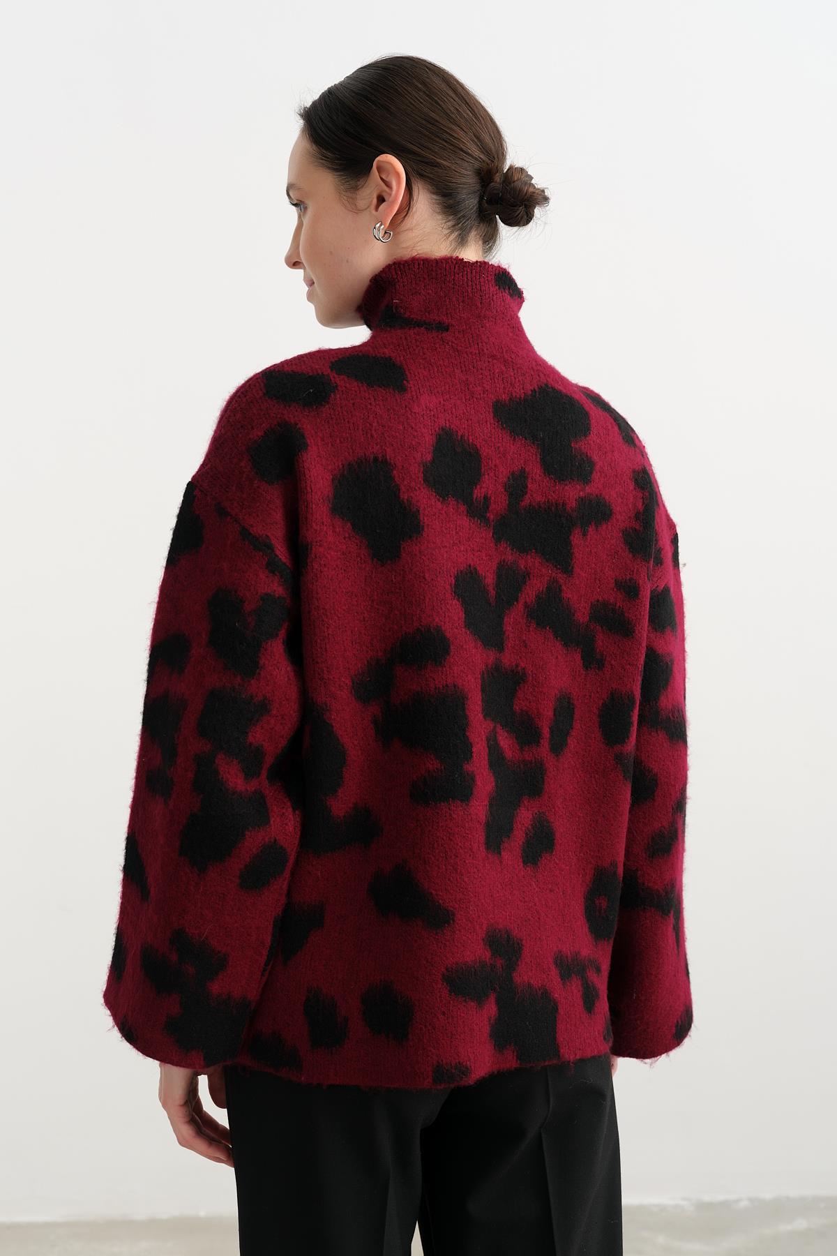 10112 DIK YAKA LEOPAR DESENLI KAZAK