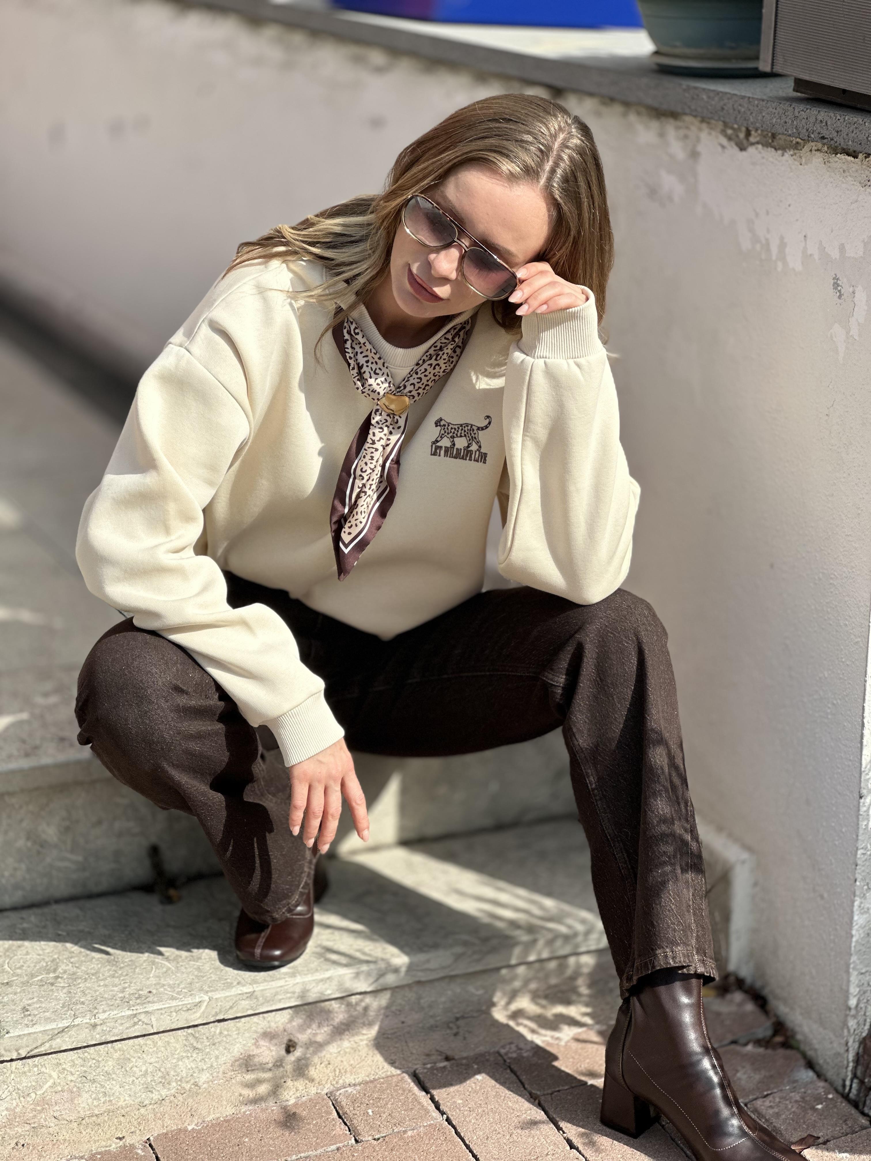 1026 FLARLI SWEAT
