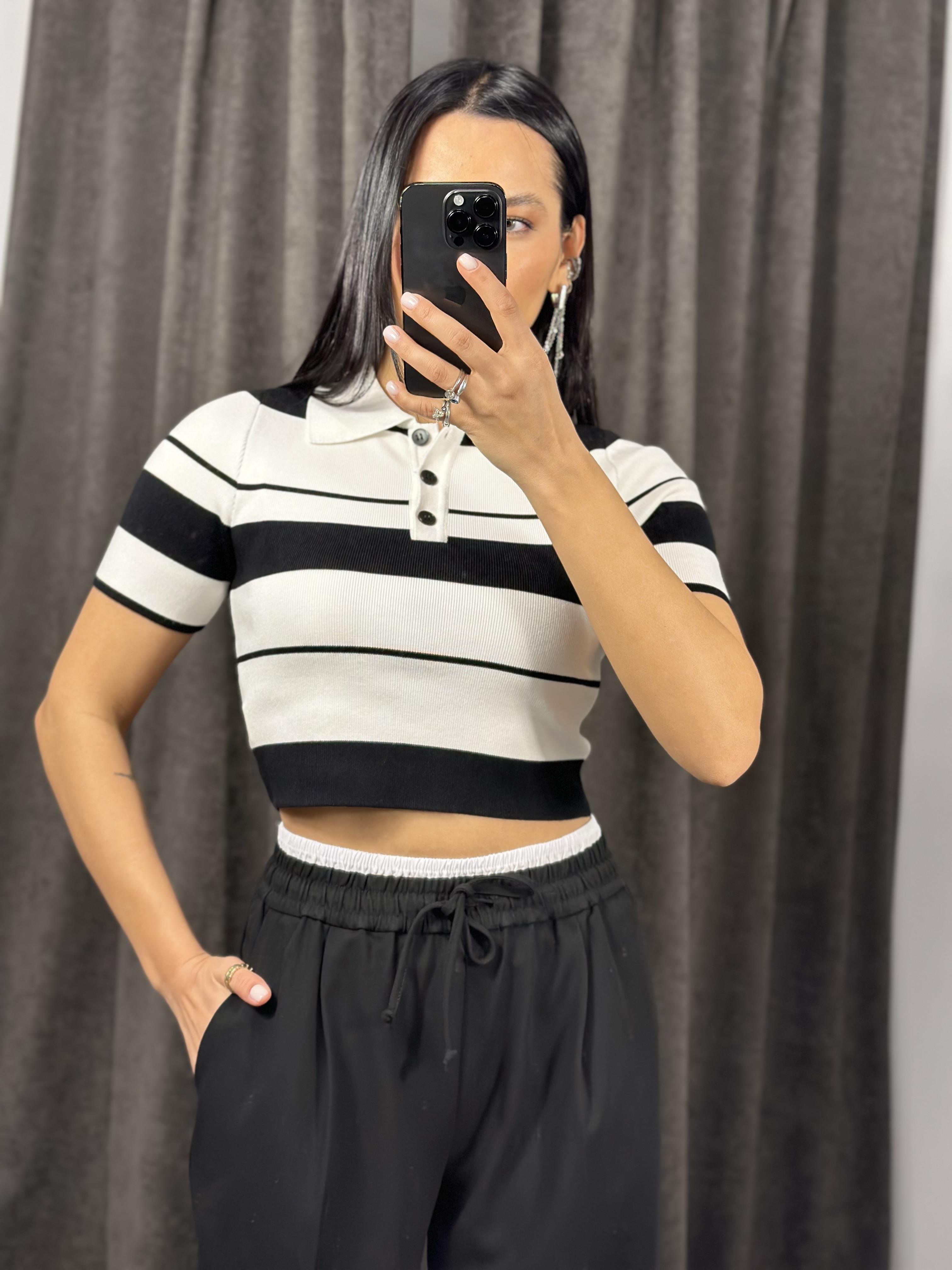 10532 POLO YAKA CIZGILI DUGMELI TRIKO TOP